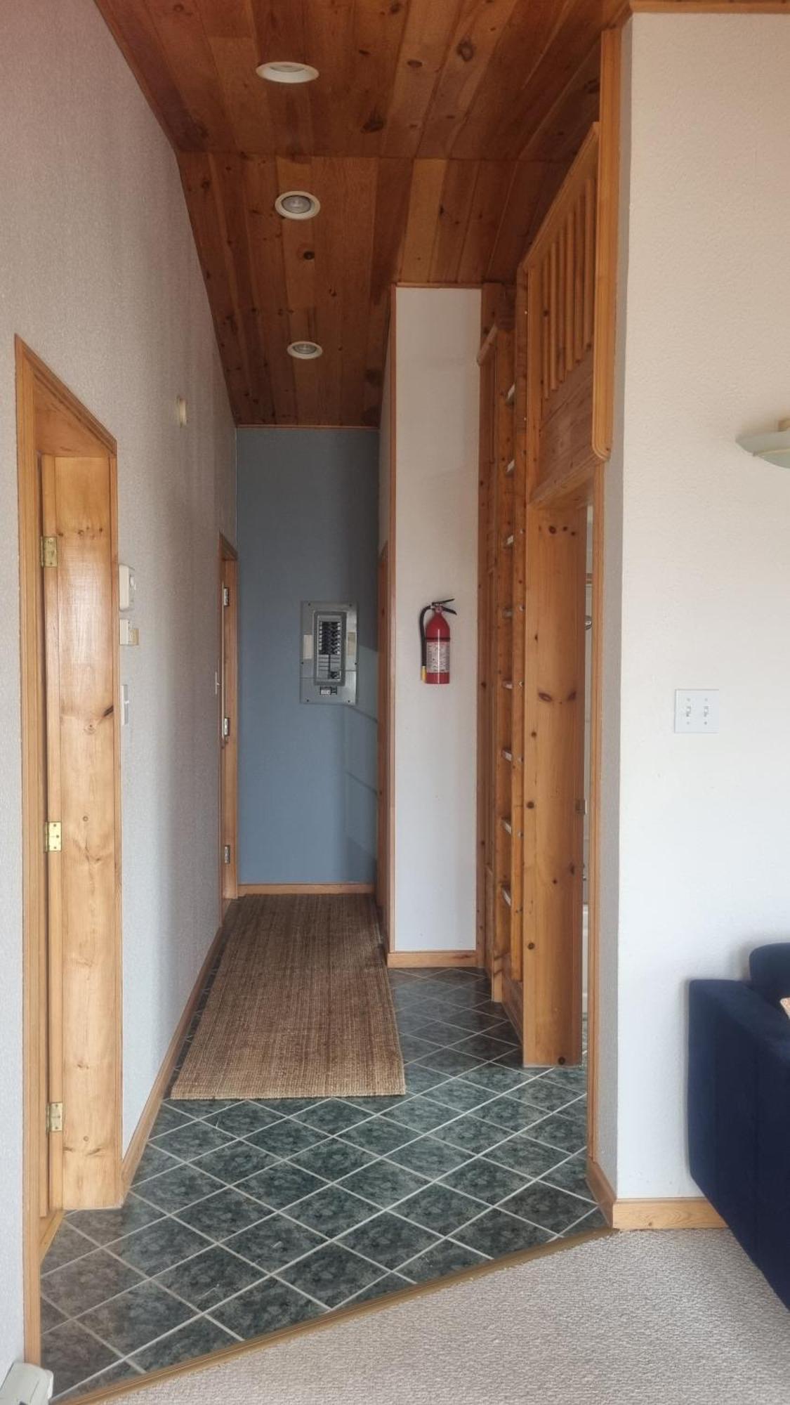 Port Dufferin Oceanfront Apartments מראה חיצוני תמונה
