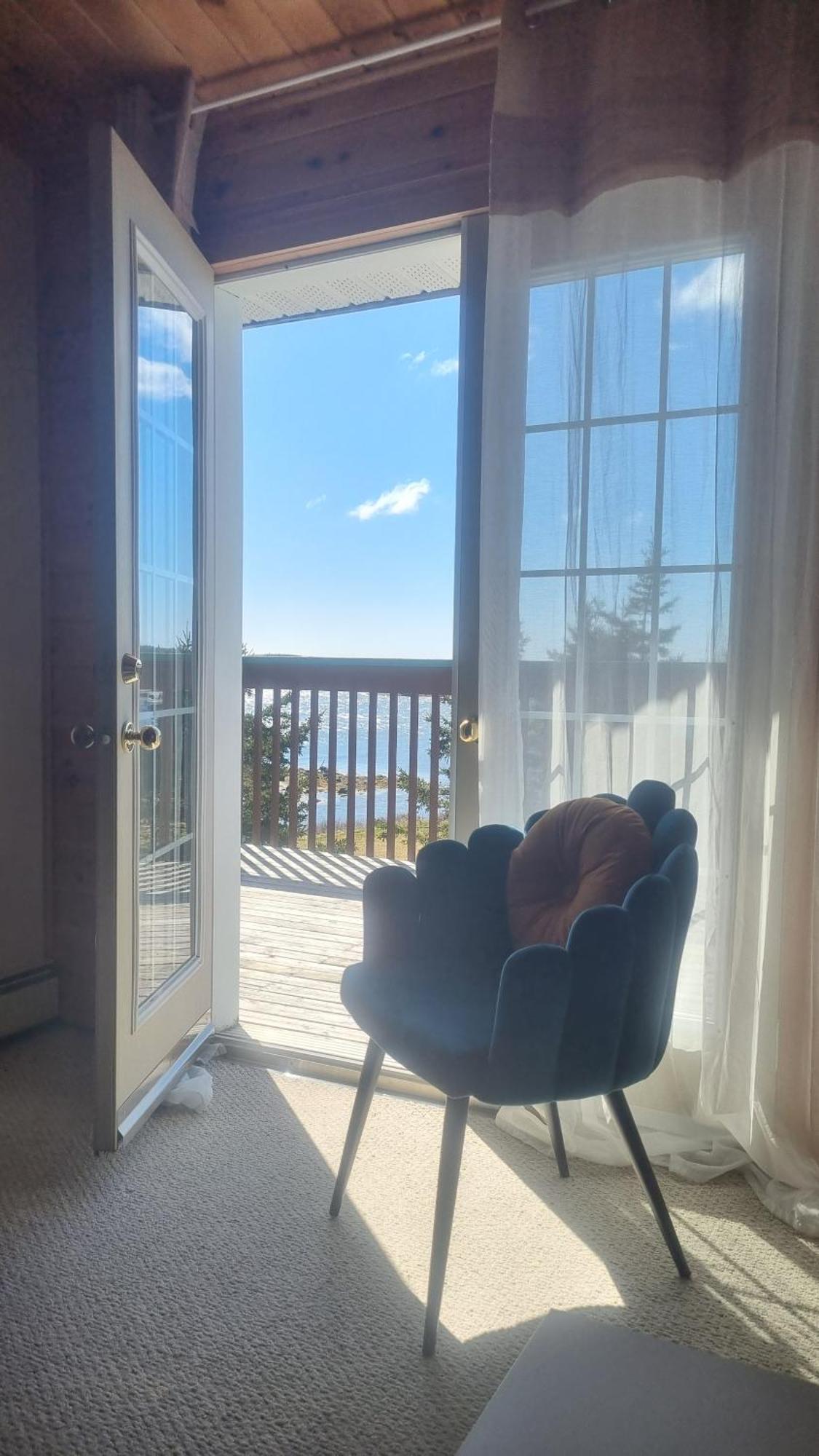 Port Dufferin Oceanfront Apartments מראה חיצוני תמונה