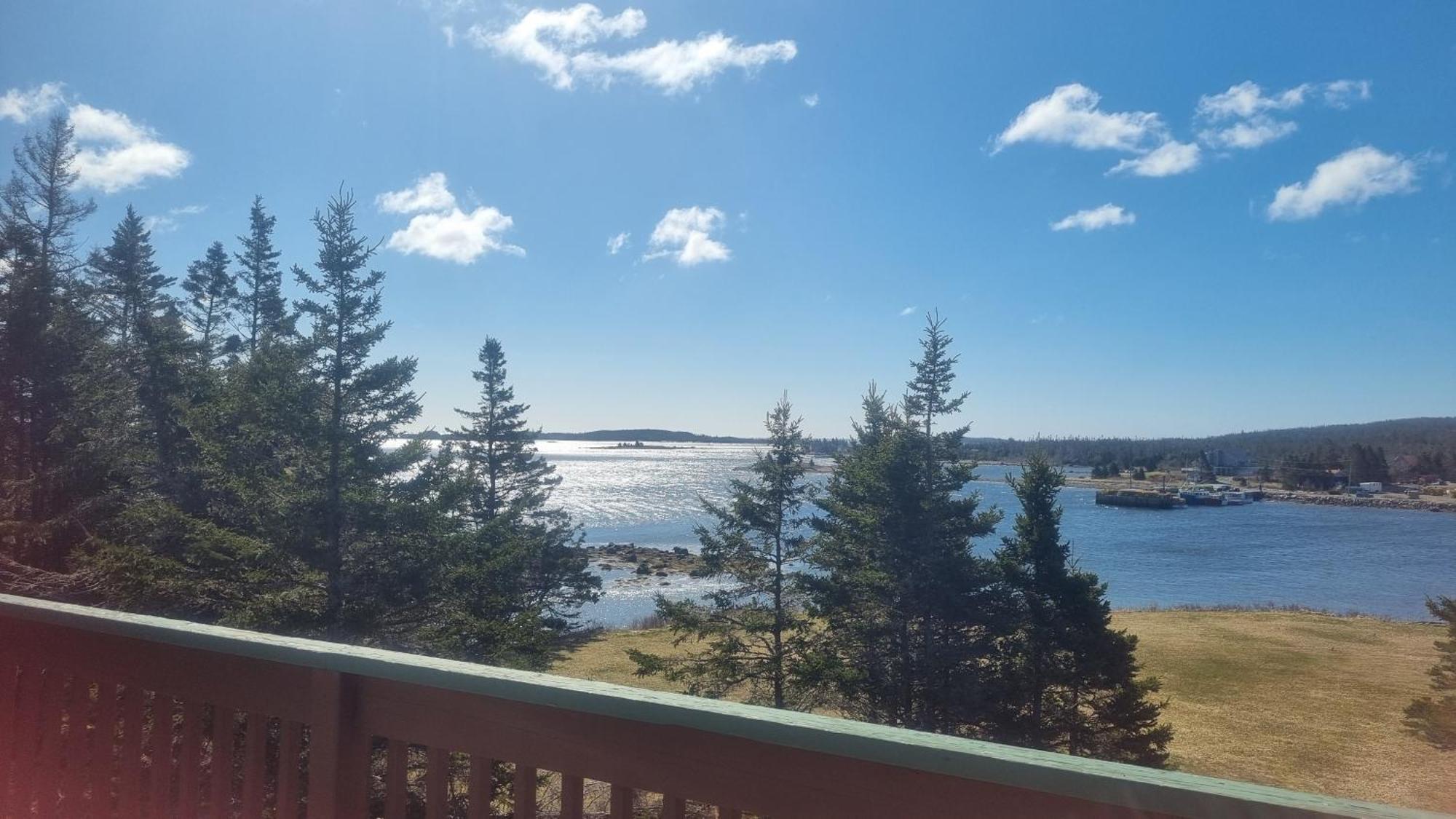Port Dufferin Oceanfront Apartments מראה חיצוני תמונה