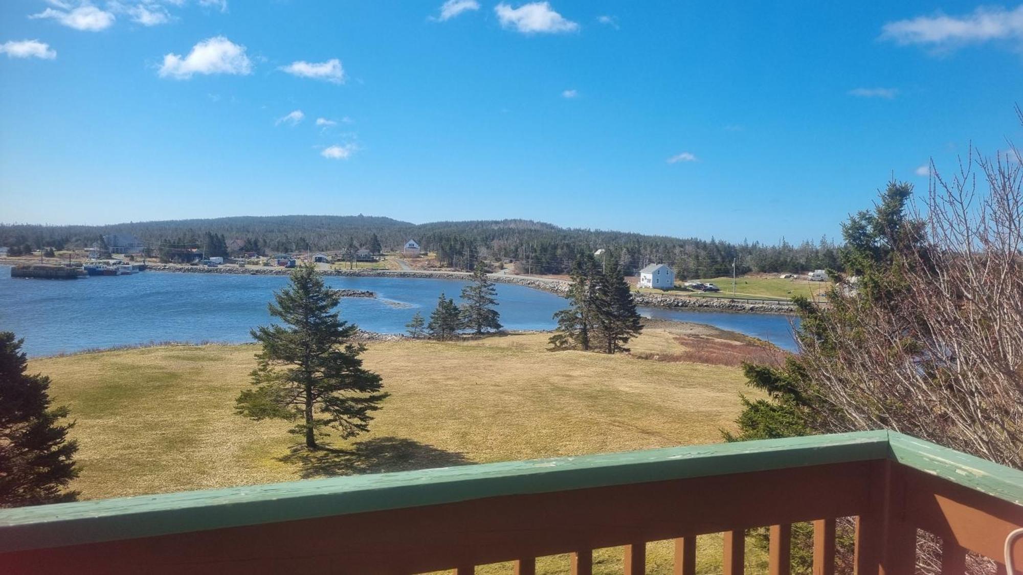 Port Dufferin Oceanfront Apartments מראה חיצוני תמונה