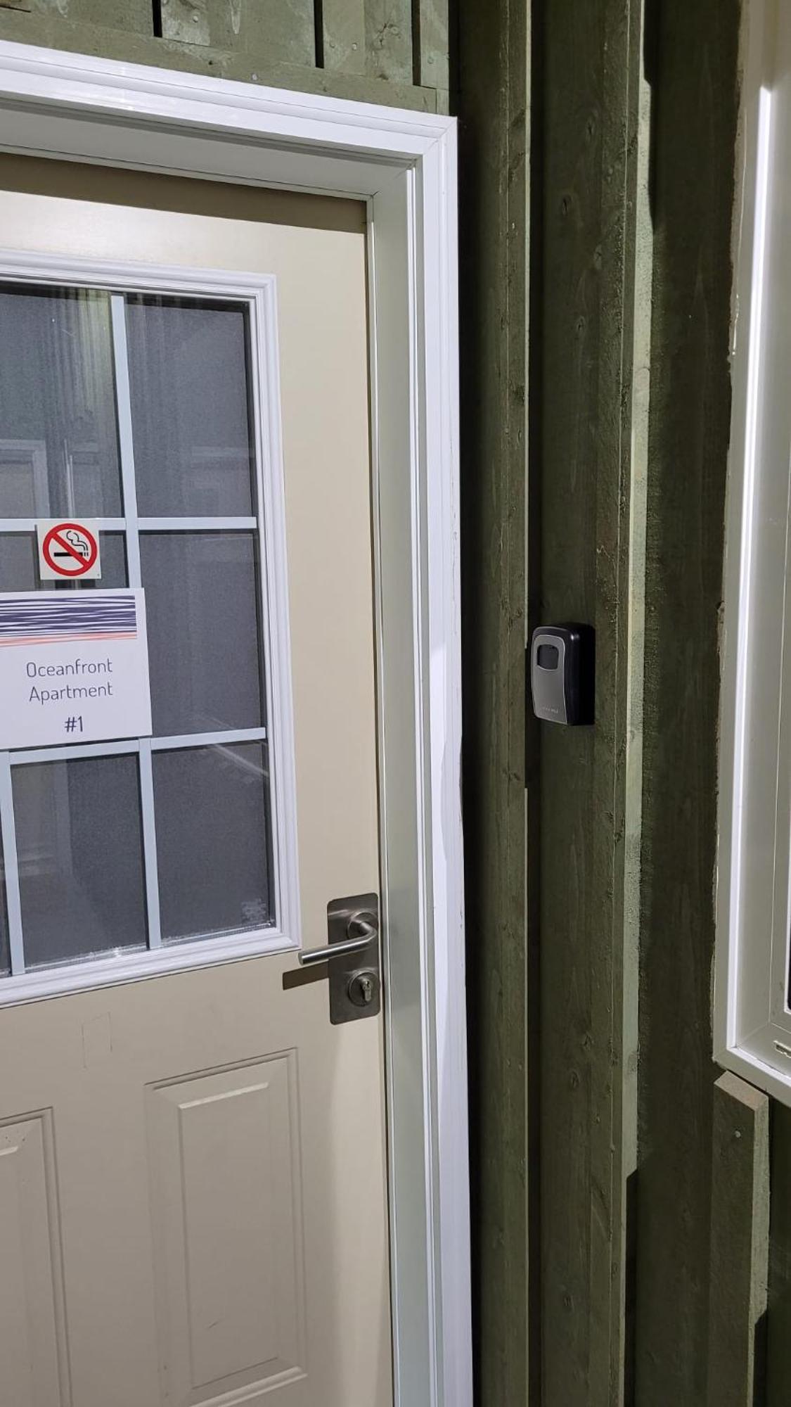 Port Dufferin Oceanfront Apartments חדר תמונה
